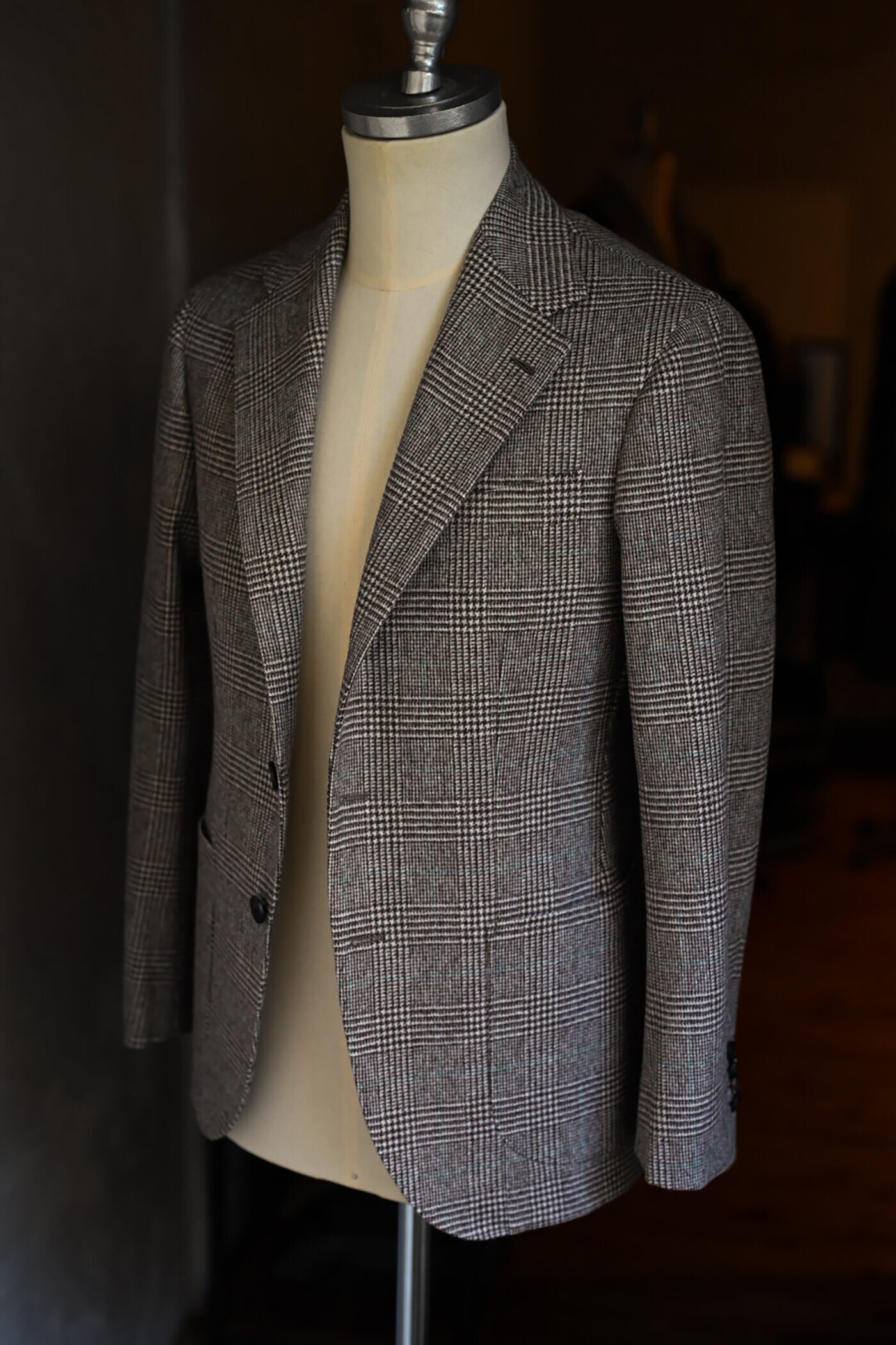 FOX BROTHERS HERITAGE FLANNELとDRAPERS LIGHT COVERTで仕立てるジャケットとパンツ