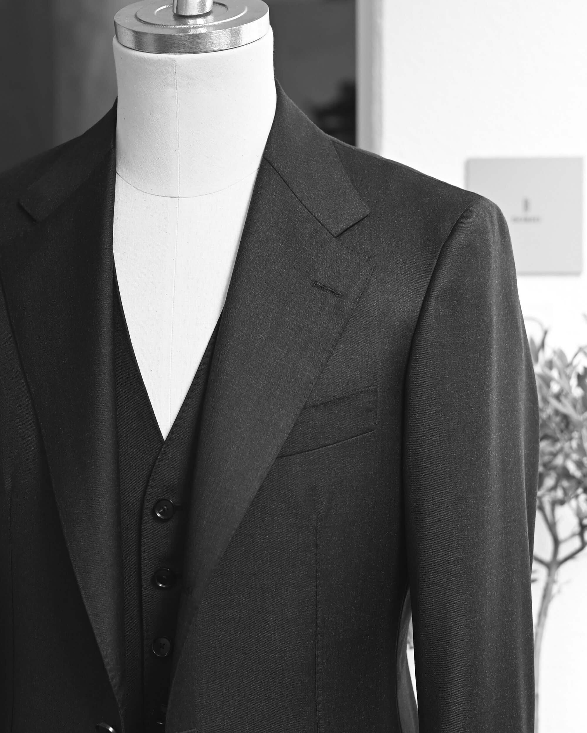 DORSO MTM SUITS