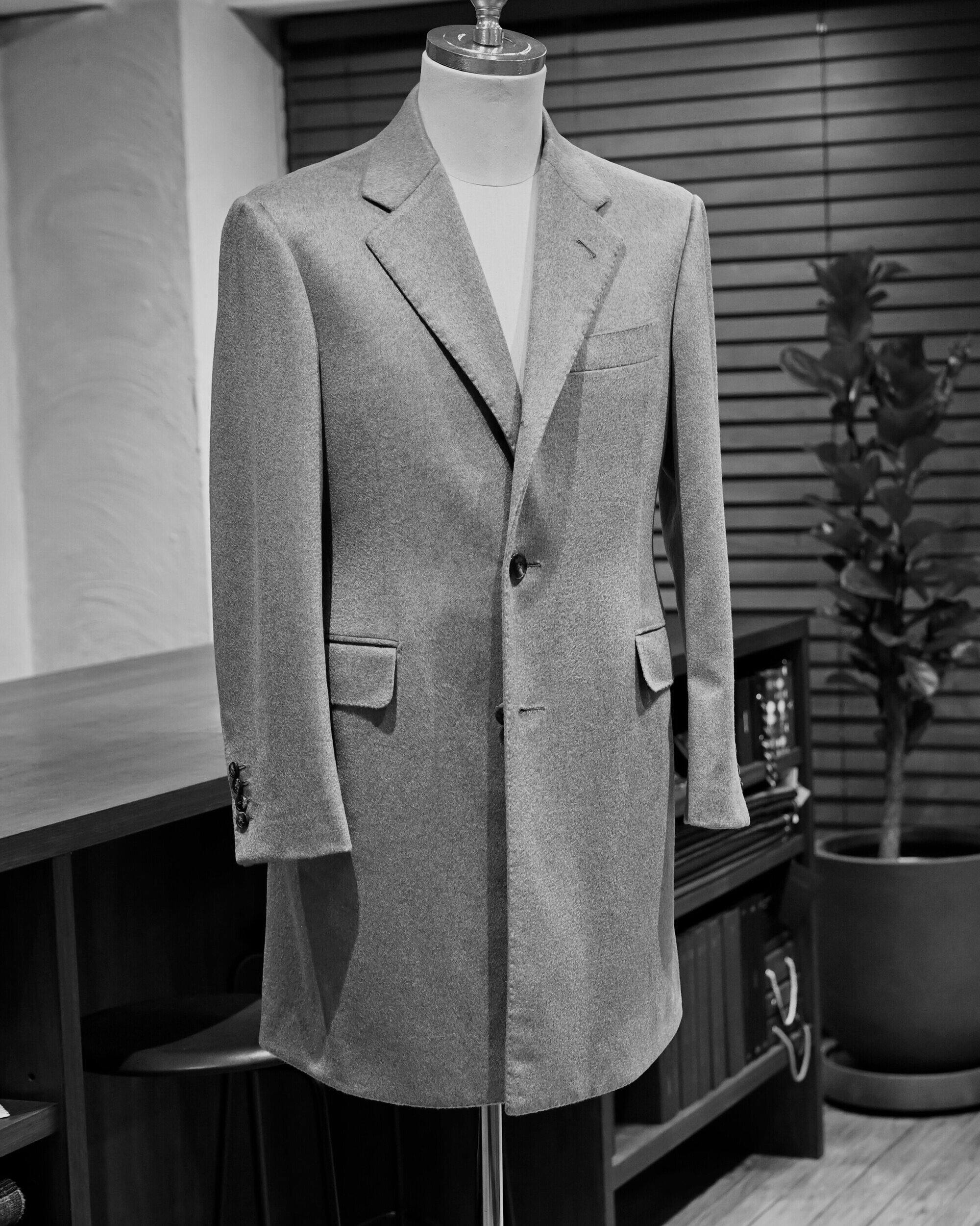 "Ermenegildo Zegna"のカシミアシングルチェスターコート