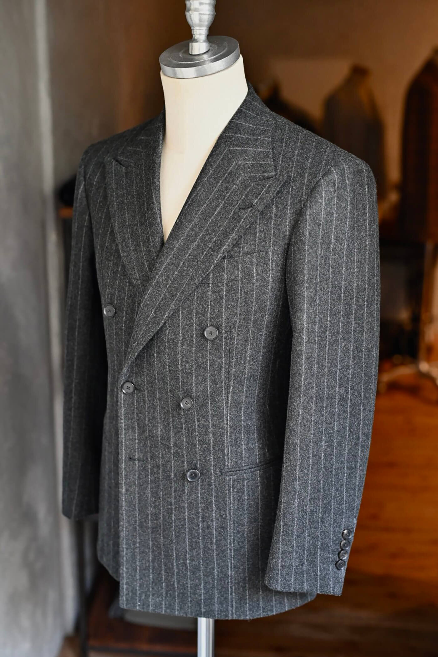 フォックスブラザーズ フランネル ダブルブレストスーツ2