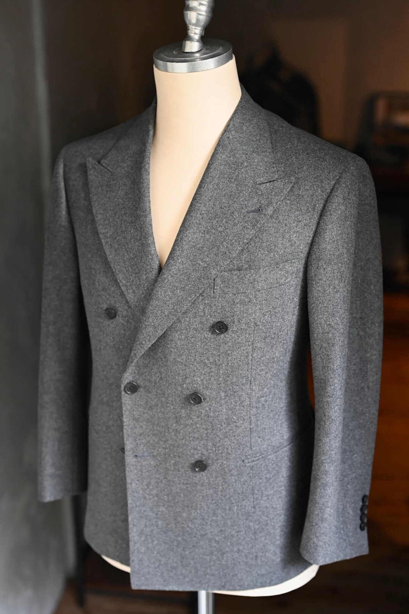 グレーフランネルスーツ