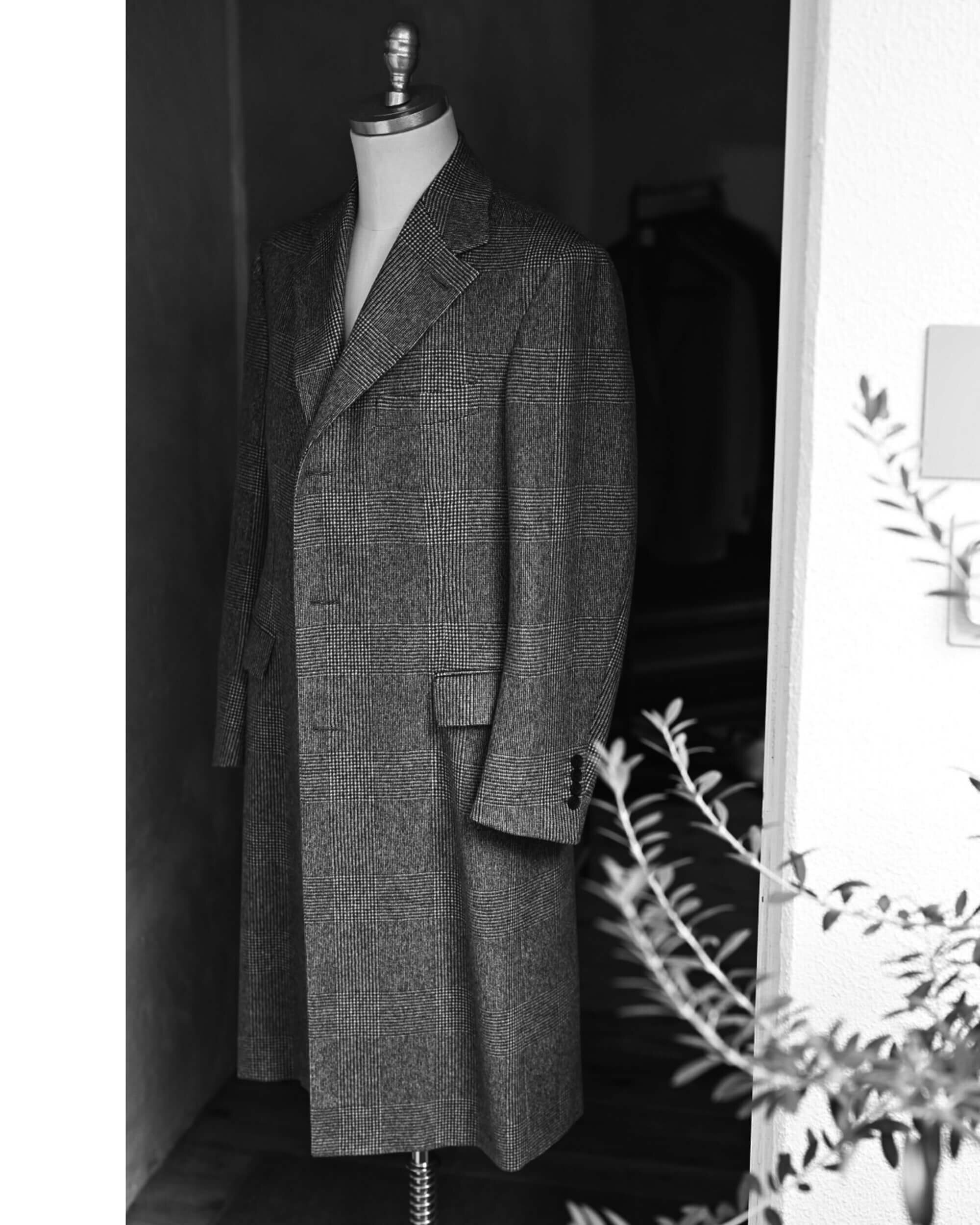 "Loro Pianaの黄金比率グレンチェック"で仕立てるカシミヤコート