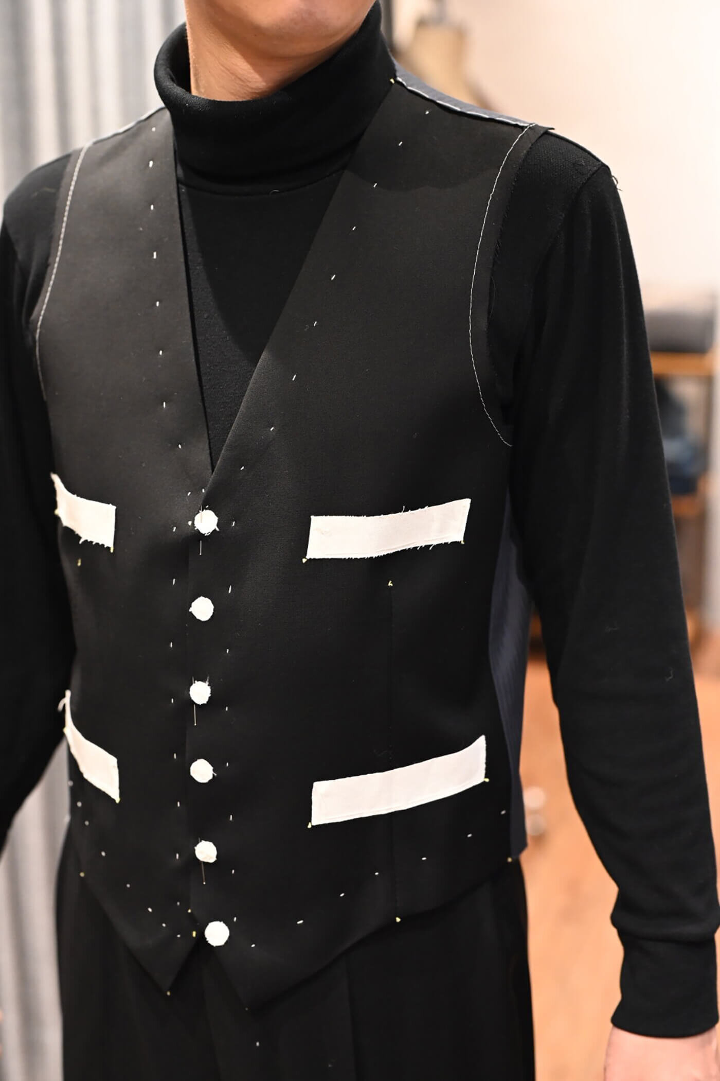 オーダータキシードの仮縫い3