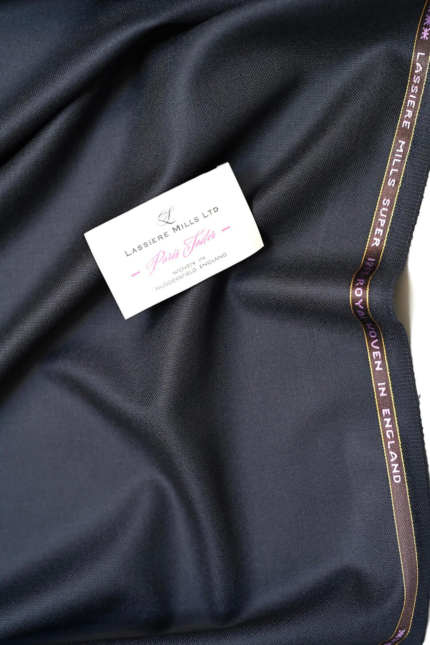 ① LASSIERE MILLS (ラッシャーミルズ)　ネイビー無地