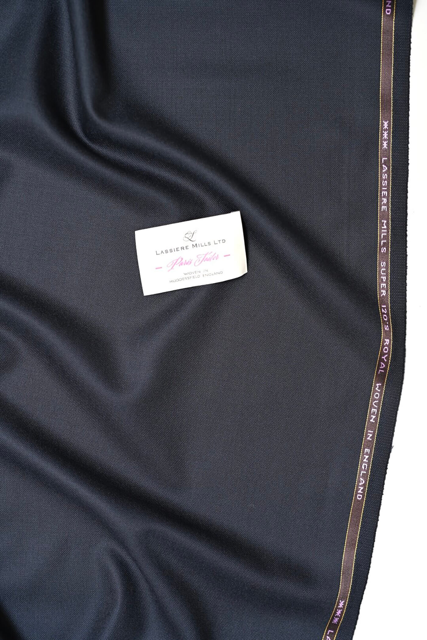 ① LASSIERE MILLS (ラッシャーミルズ)　ネイビー無地