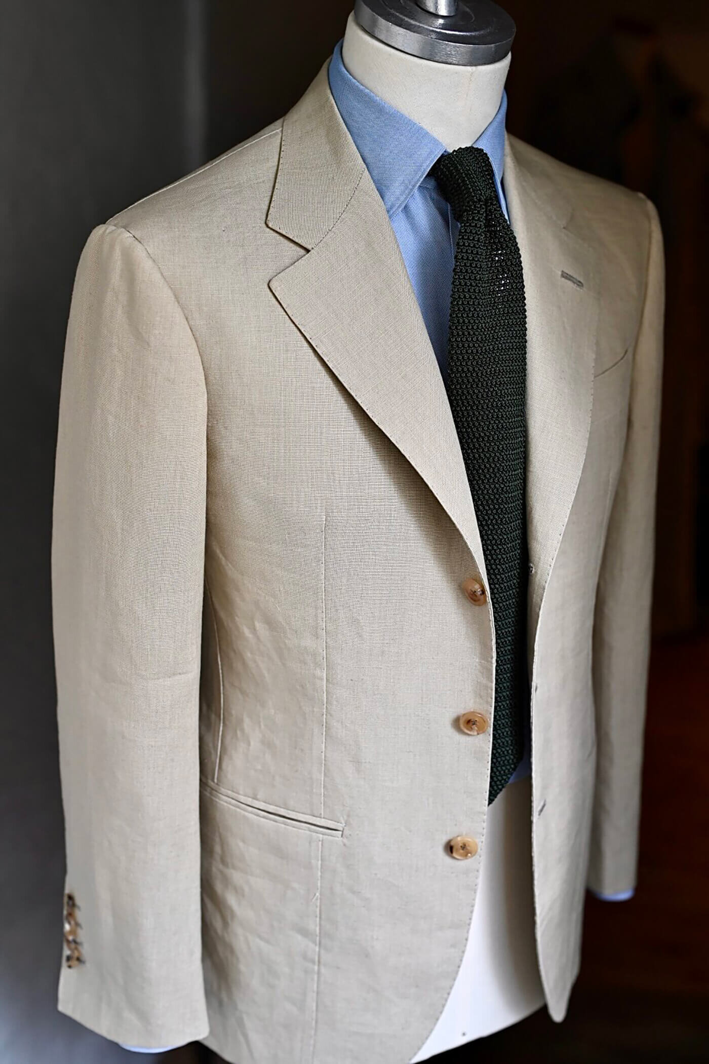 SPENCE BRYSONのアイリッシュリネンで仕立てる夏用スーツ